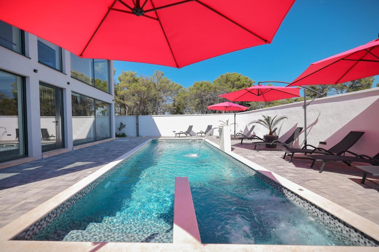 Rhapsody In Green - Luxury Villa In Zadar Crno Exterior foto